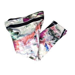 Lululemon Run: Inspire Crop II in Iridescent Multi